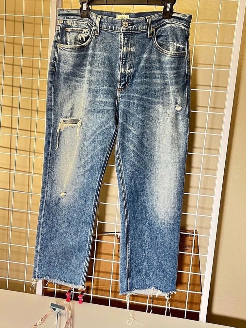 Citizens of Humanity Daphne Crop Distressed Cropped Jeans in Blue
